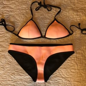 Triangl Bikini